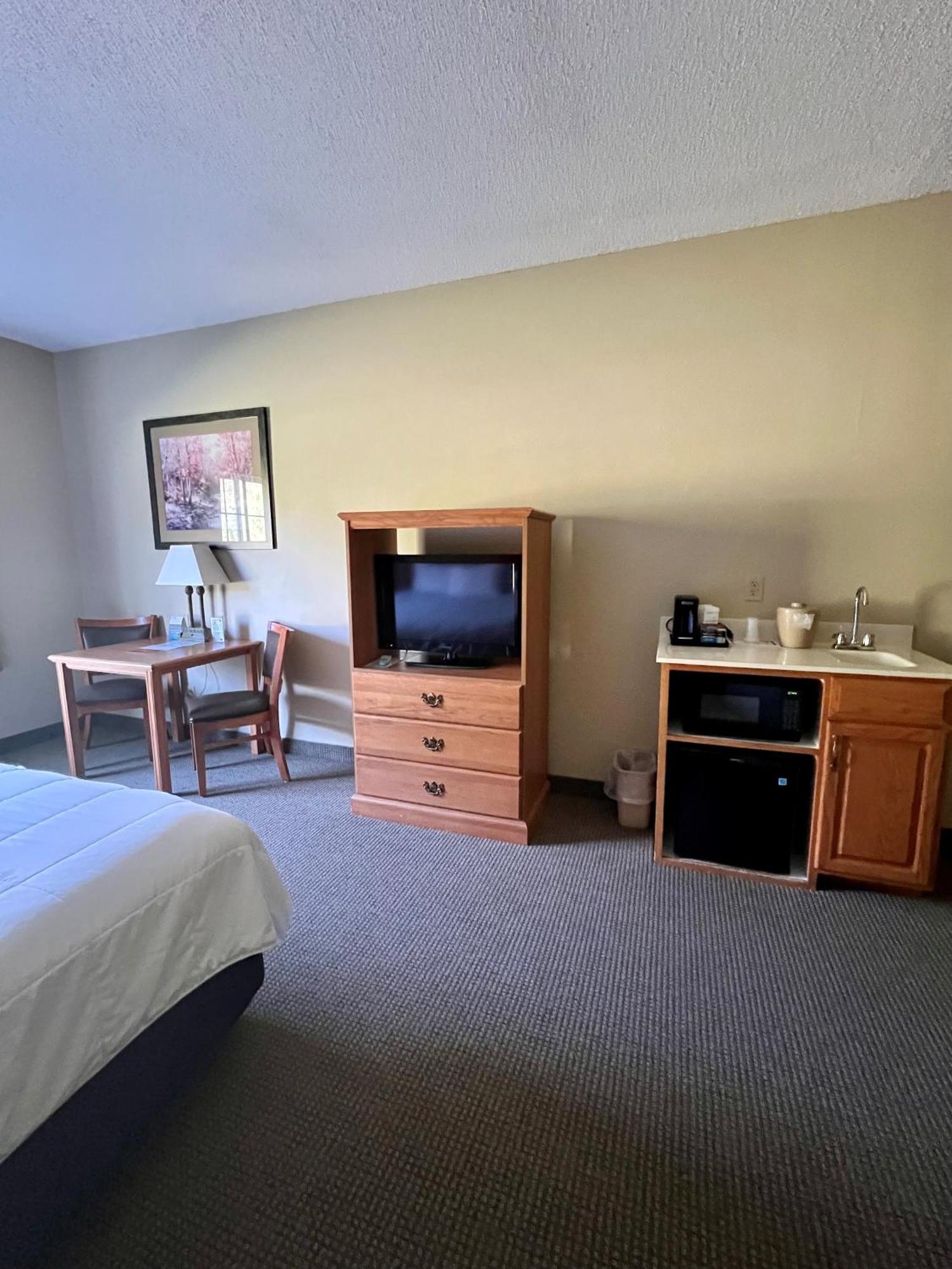Country Motel Walker